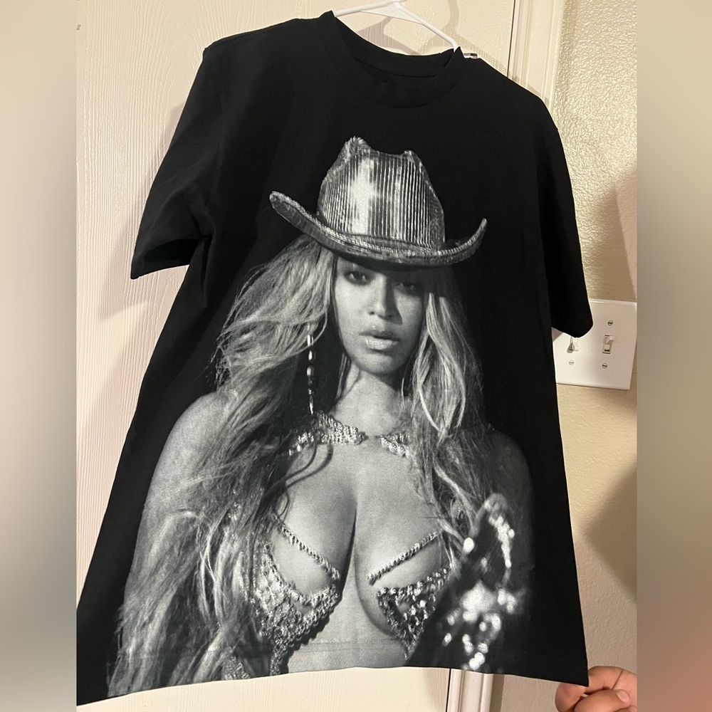 Official Authentic Beyonce Renaissance World Tour… - image 1